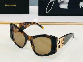 Picture of Balenciga Sunglasses _SKUfw55116077fw